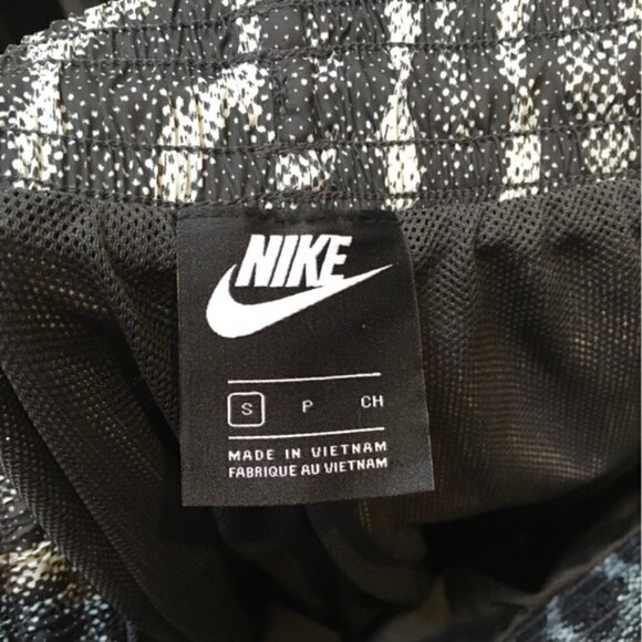 Nike Sportswear Wind Runner Pants DC0025-070 Smoke Gray Teal Joggers - Picture 8 of 10